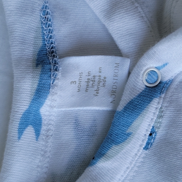 3/$15 Nordstrom Baby Sleeper in Shark Print - Picture 7 of 8